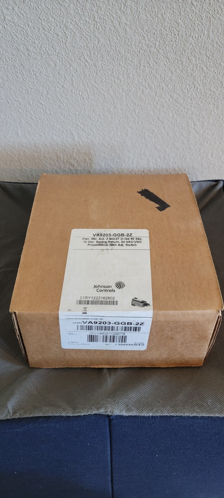 JOHNSON CONTROLS VA9203-GGB-2Z Elec Act,27 In.-lb.,Proportional,24VAC