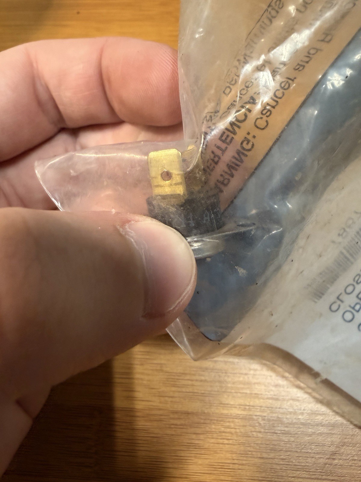 Brand New Emerson 3L12-220 Emerson Rollout Limit Control, Manual Reset