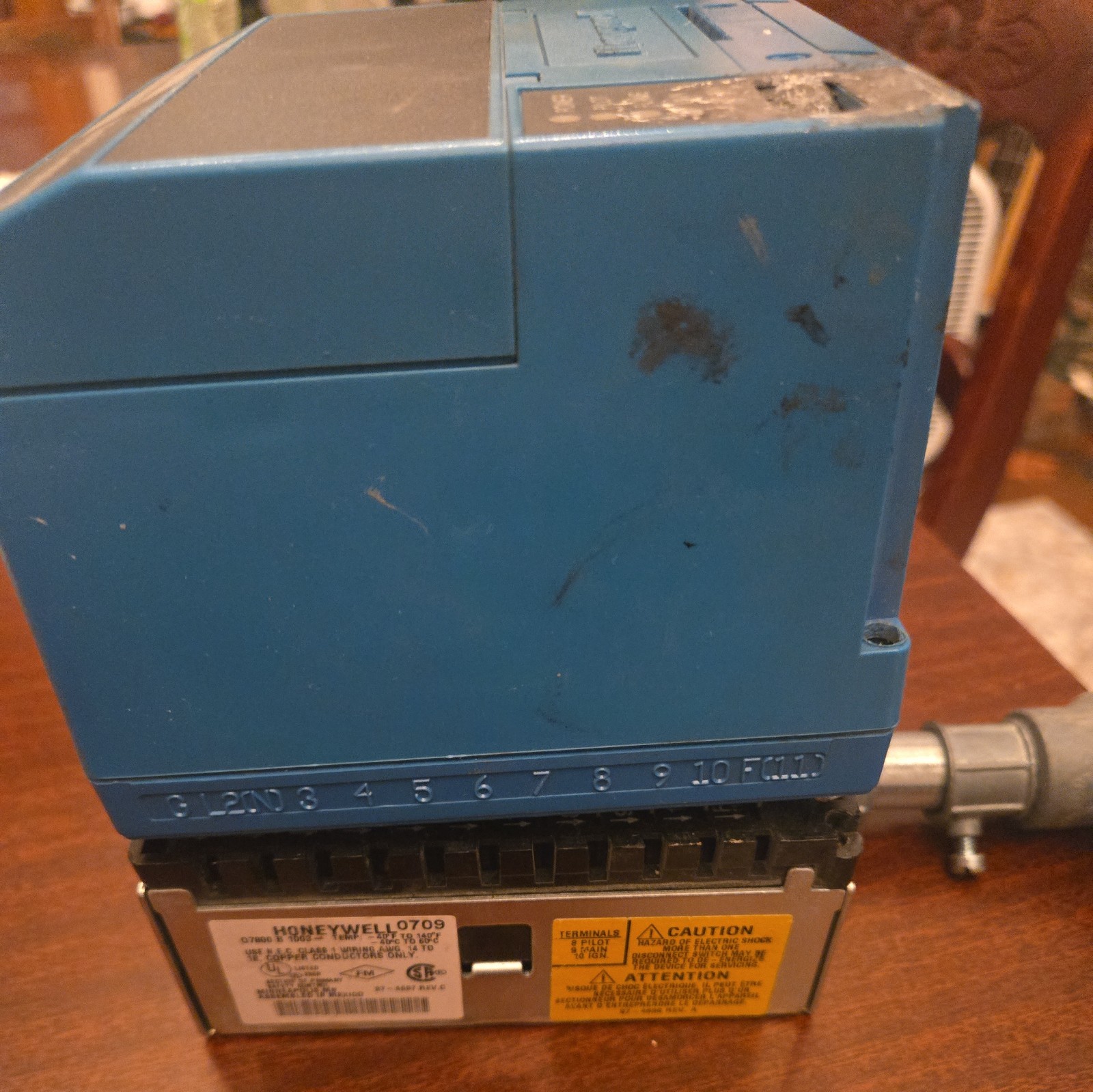 Honeywell Burner Control RM7890 A1015 0706J88757 Flame Amplifier “look below”!