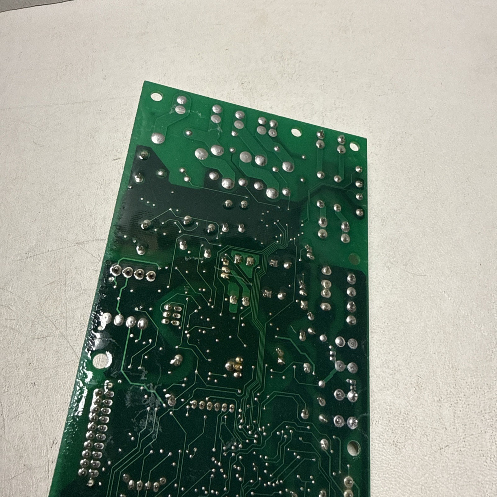 Emerson Control Board – Part # D802034P02 48C31-495-93 CNT05173 |BK1400