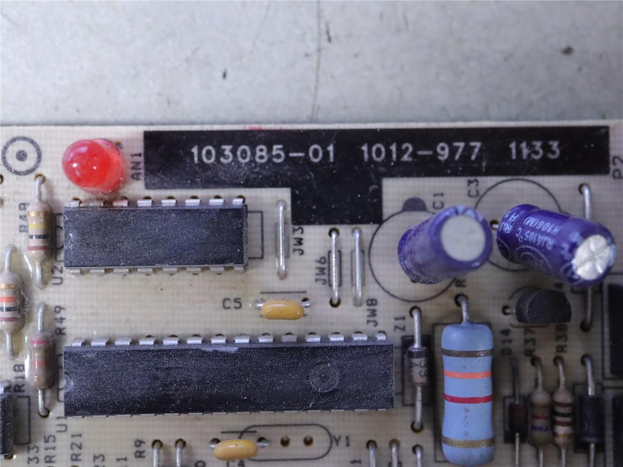 Honeywell LENNOX 103085-01 Furnace Control Circuit Board 1012-977