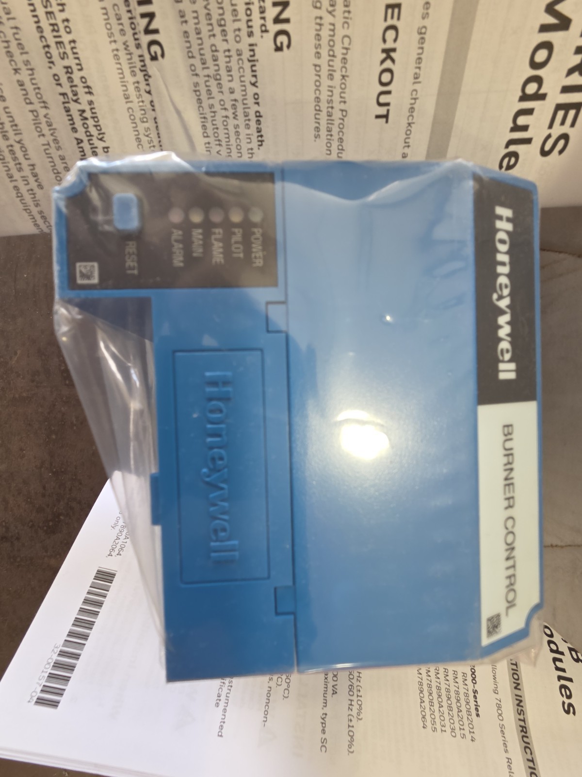 Honeywell 7800 Series Burner Control RM7890 A 1015 Automatic Primary Control