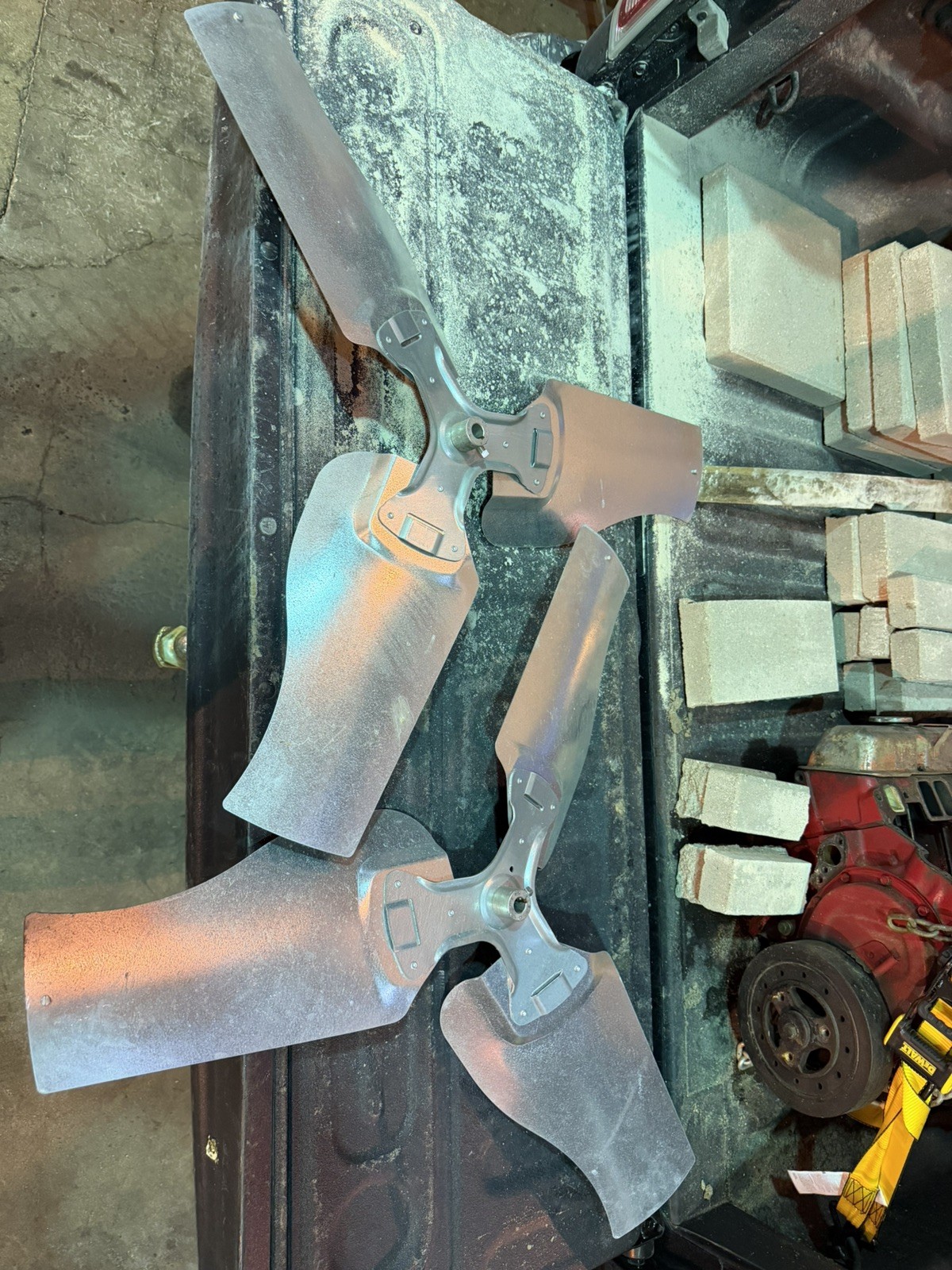 36″ Fan Blade Propeller, Galvanized, Cw, 1/2 Hp. (Possibly Dayton 9001481)