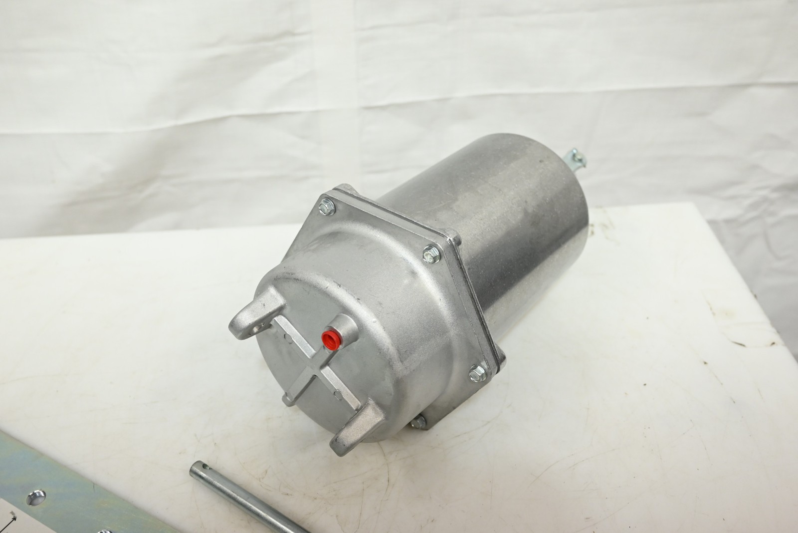 Schneider MK-7101 Pneumatic Damper Actuator 3-8PSI Spring, 4-1/2″Stroke