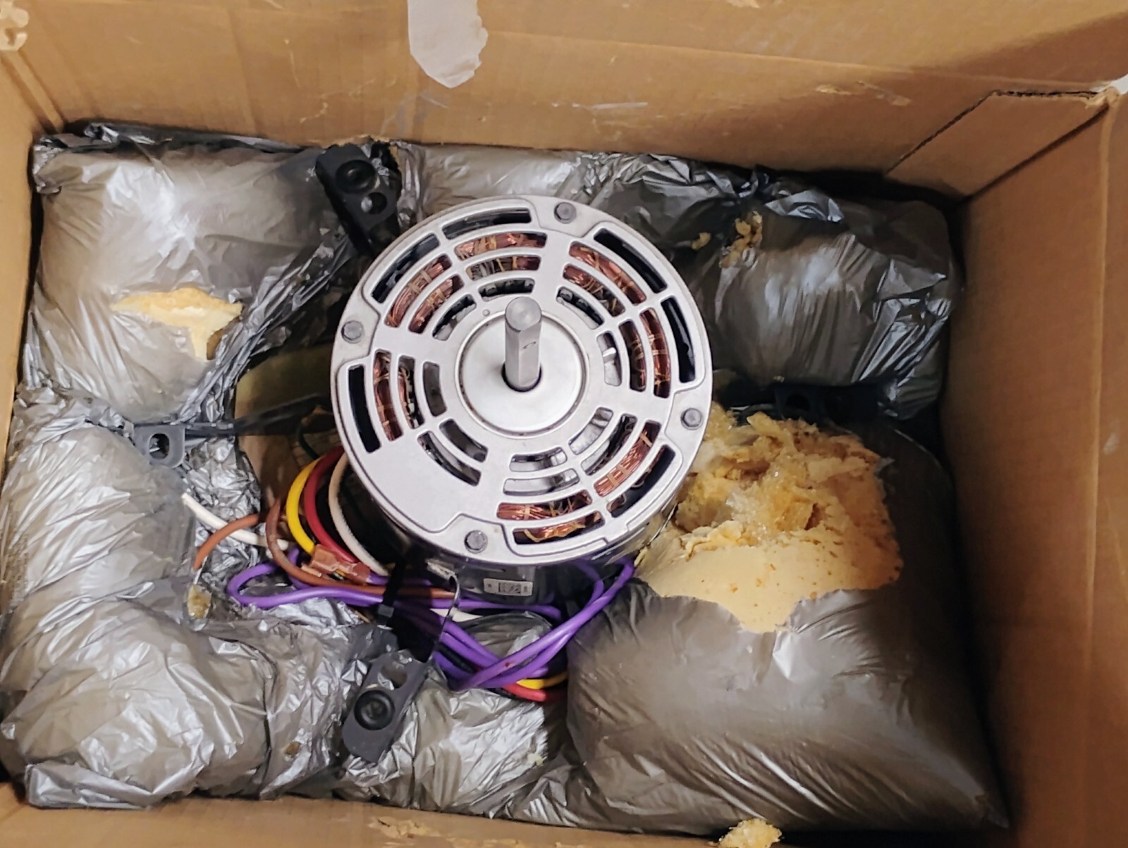 18M2701 K55HXJNA-9220 G40UH-48B-090-07 Blower Motor Emerson Lennox Furnace