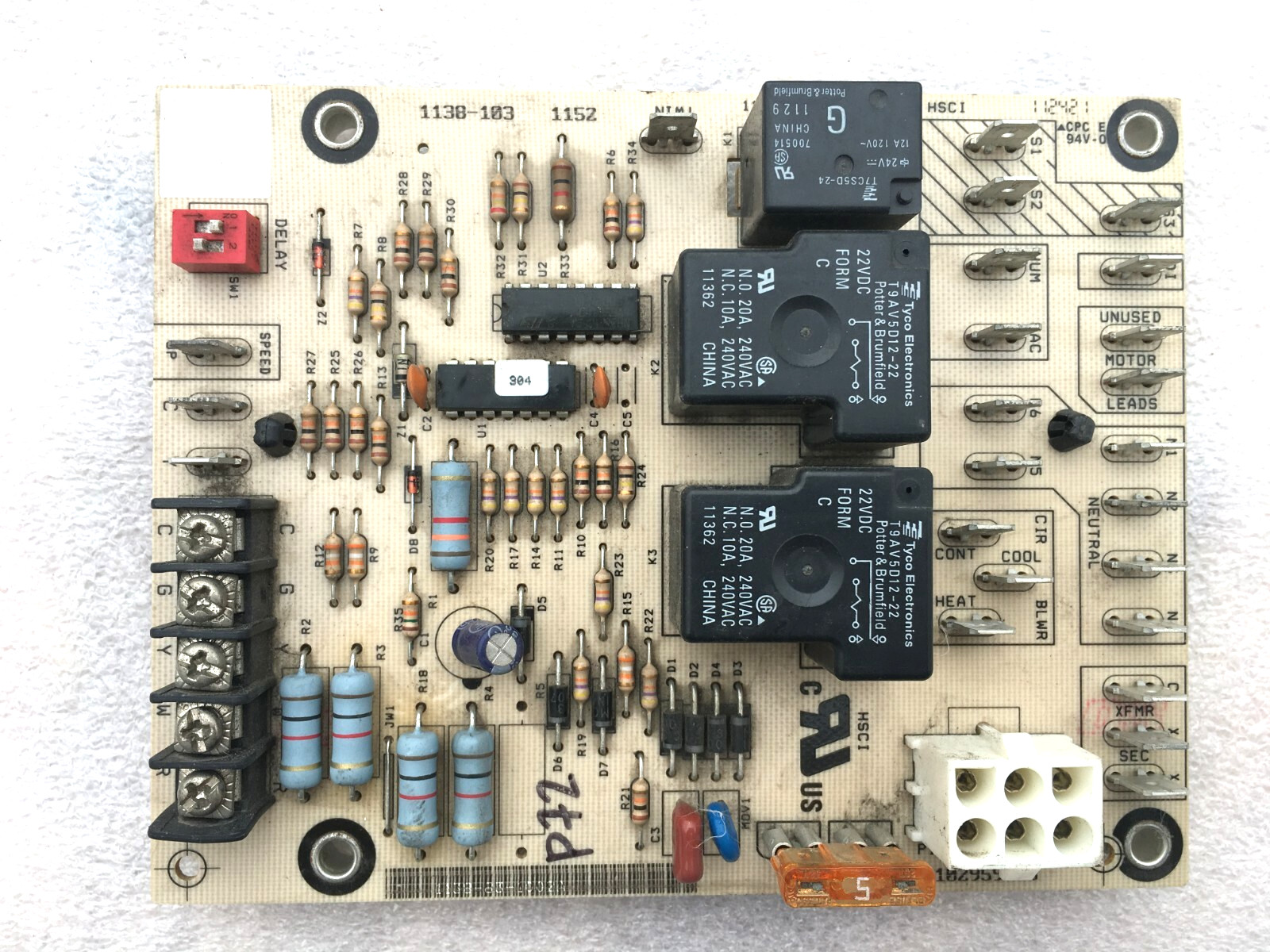 Honeywell 1138-103 Furnace Control Circuit Board York S1-03102959000 used #P72