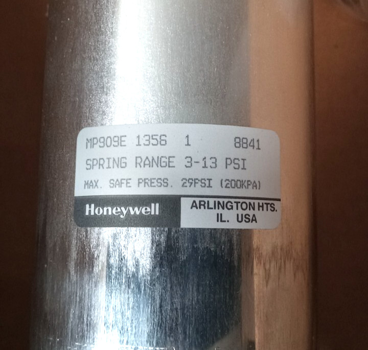 New Honeywell Pneumatic Damper Actuator 4″ 3-13 PSI Range Trunion MNT MP909E135
