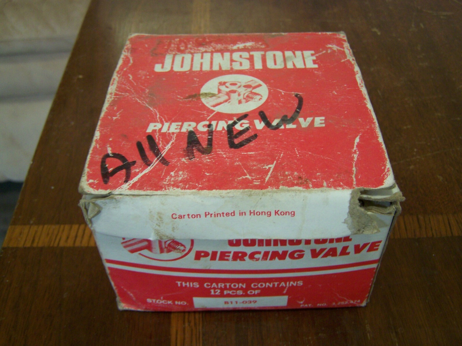 Johnstone Valve. Universal for 1/4 5/16 3/8 tubing. B11-039 Compact. NOS