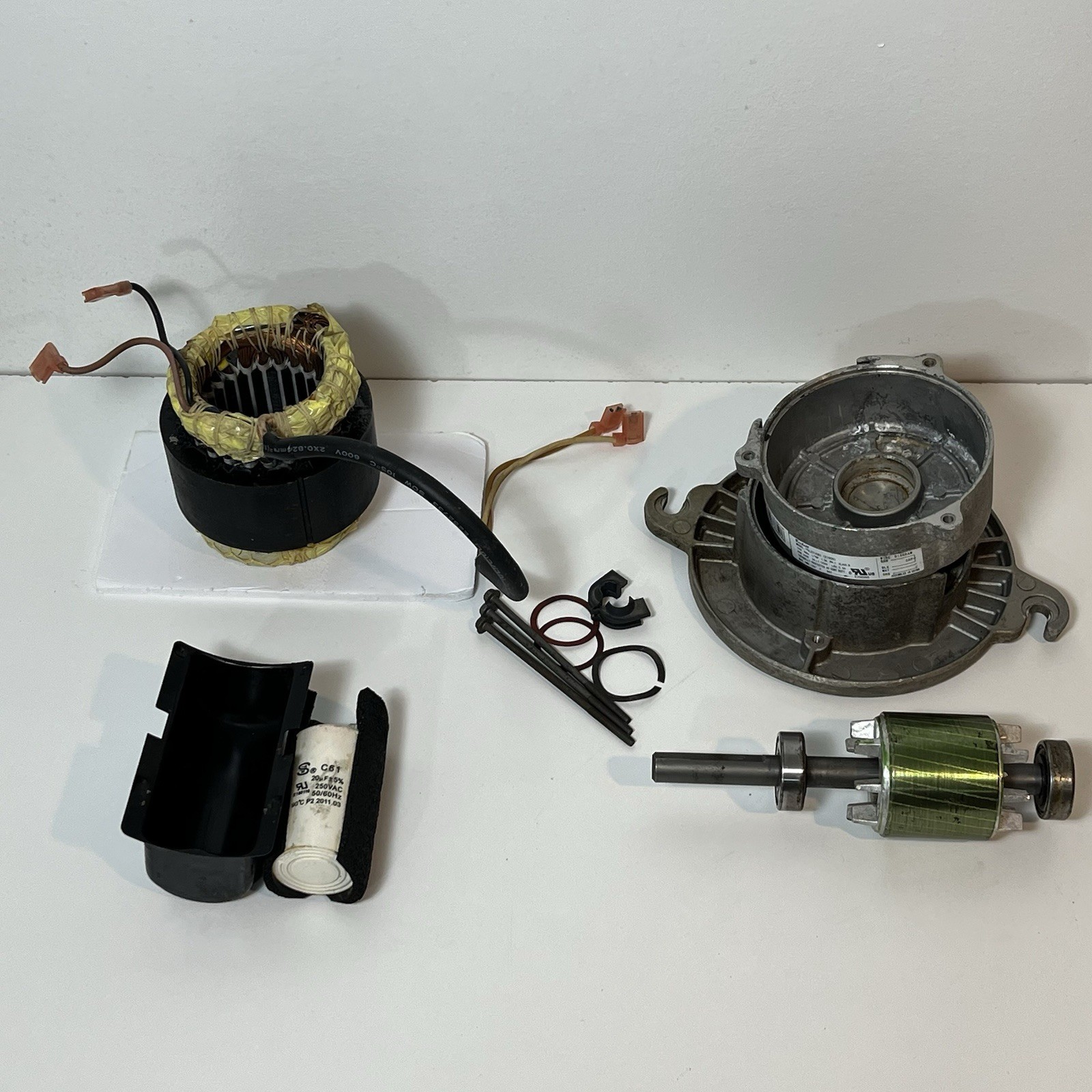 Beckett Y5L271C81 Motor 1/7HP 115V – Tested Stator / For Parts Or Repair