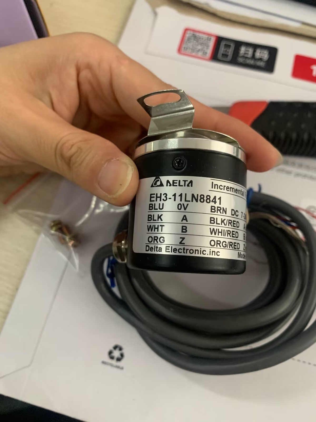 New DELTA EH3-11LN8841 ENCODER made in China EH3 11LN8841