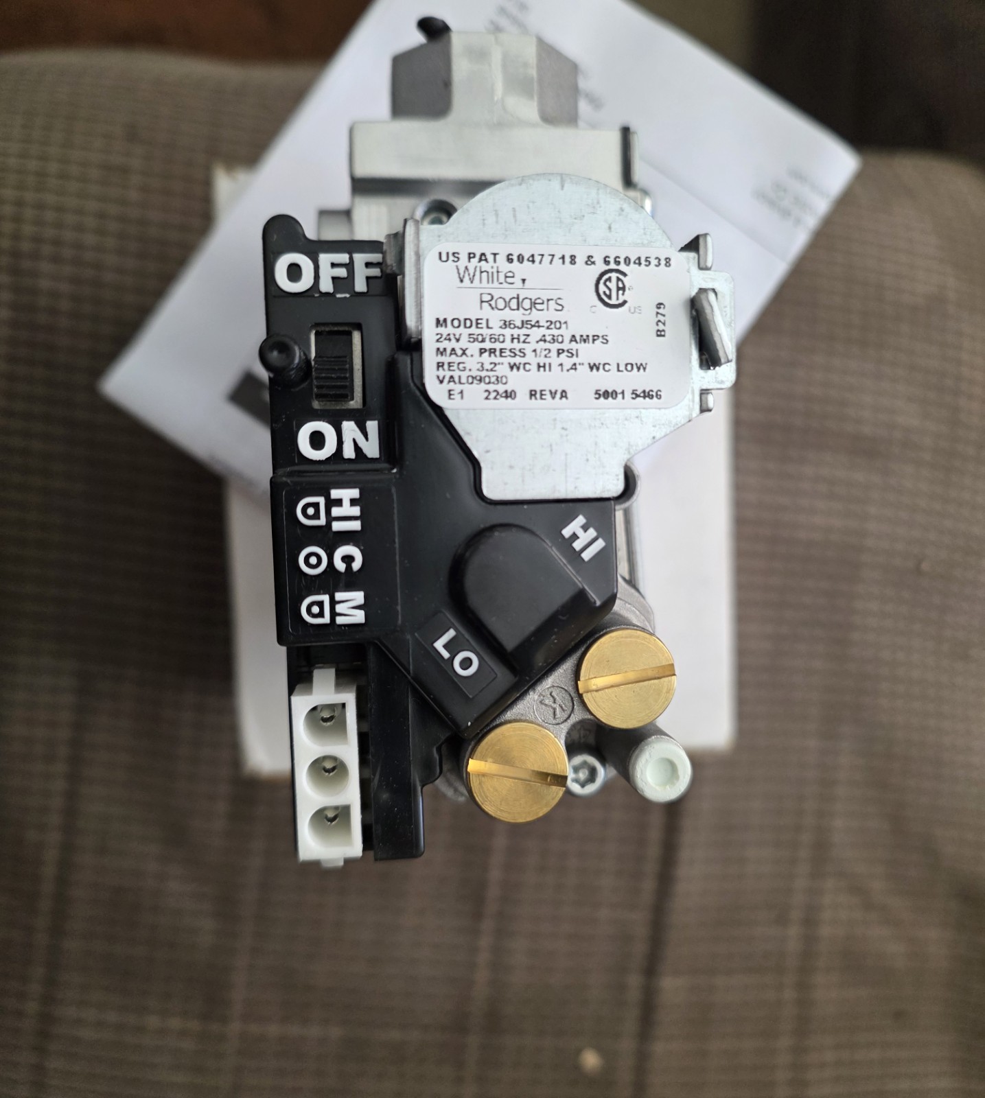 White-Rodgers 36J54-201 VAL09030 Gas Valve 24V Furnace OEM New