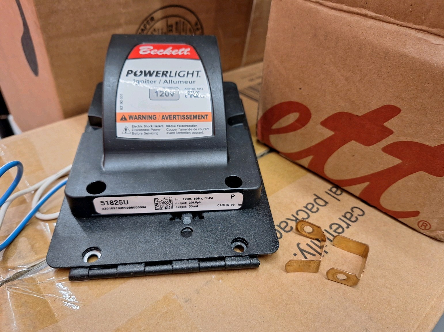 Beckett 51826U Electronic Oil Igniter for Carlin 100 Burners. MISSING SMALL NUTS