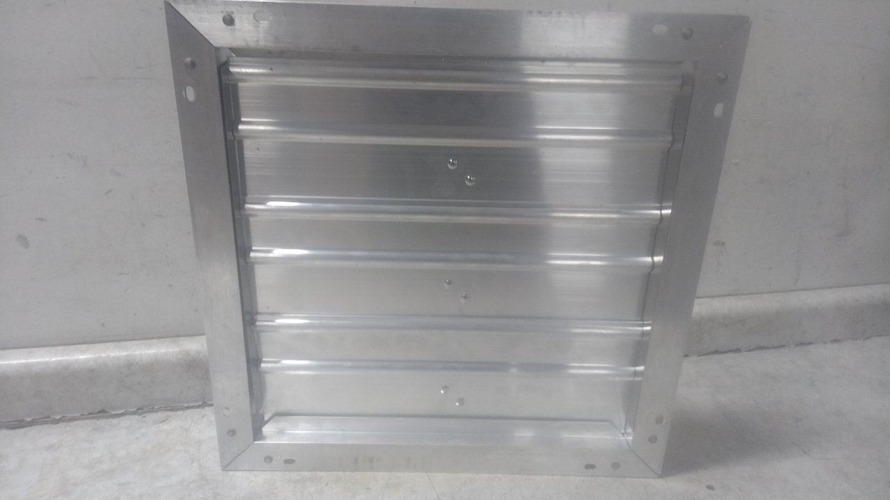 Dayton 4C560 17 In Rough Opening Length/Width 100/240V Motorized Control Damper