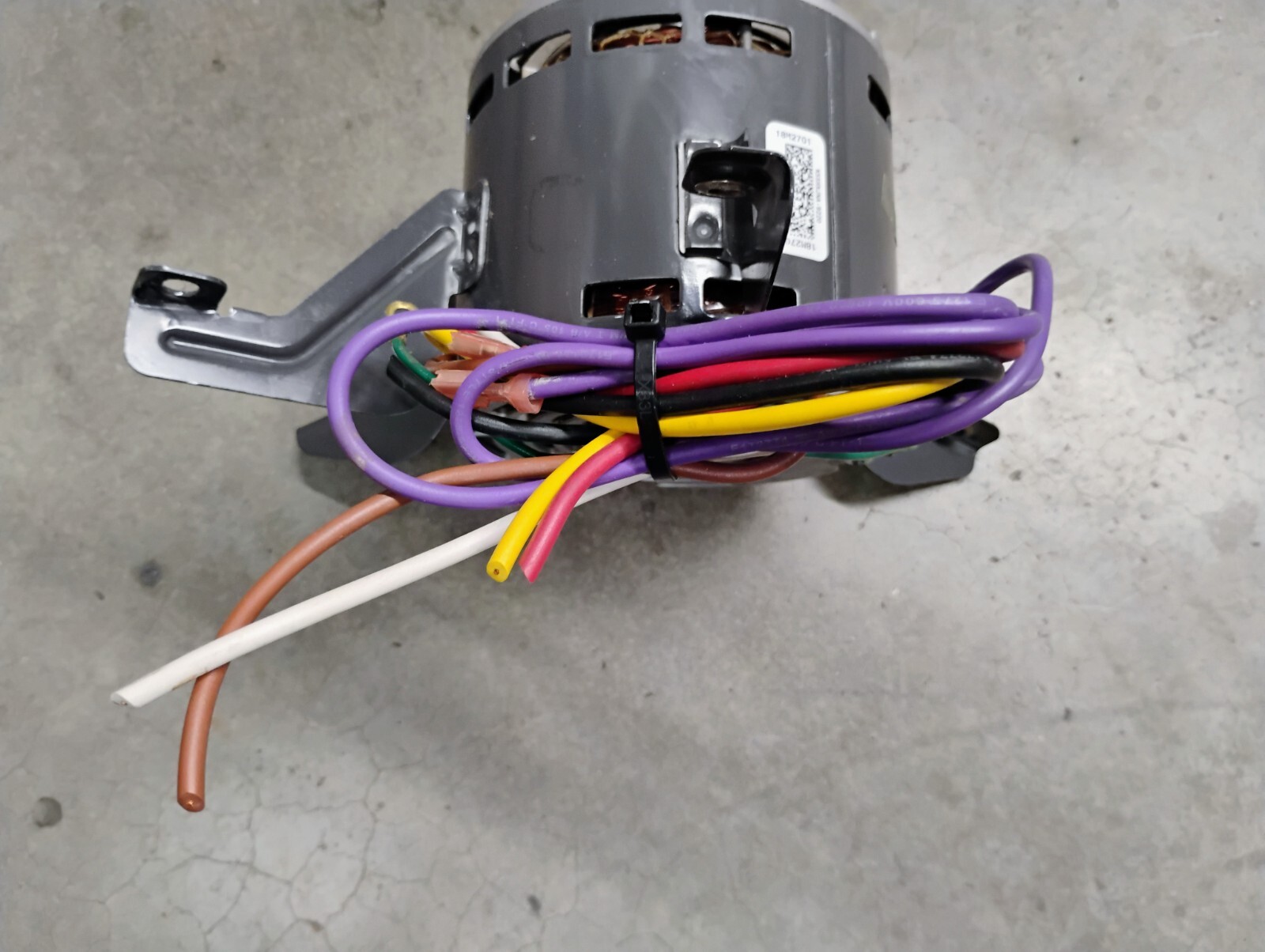 18M2701 K55HXJNA-9220 G40UH-48B-090-07 Blower Motor Emerson Lennox Furnace