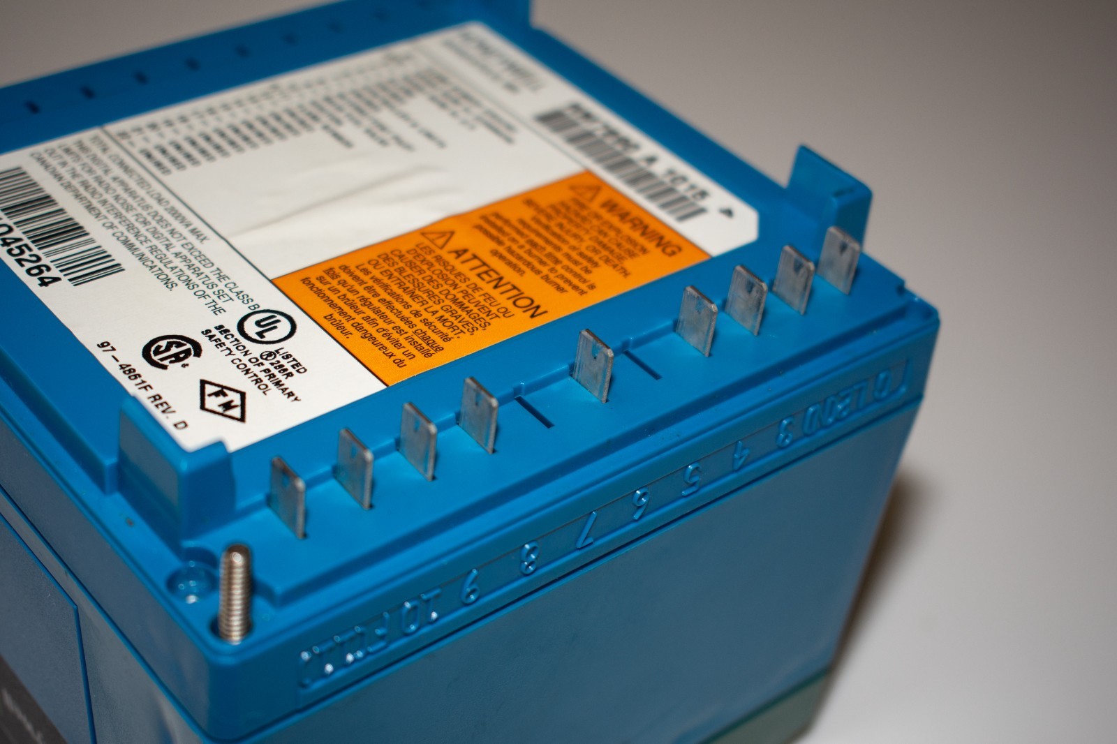 Honeywell RM7890A1015, display, base, flame module, 10900 hours 6-month warranty