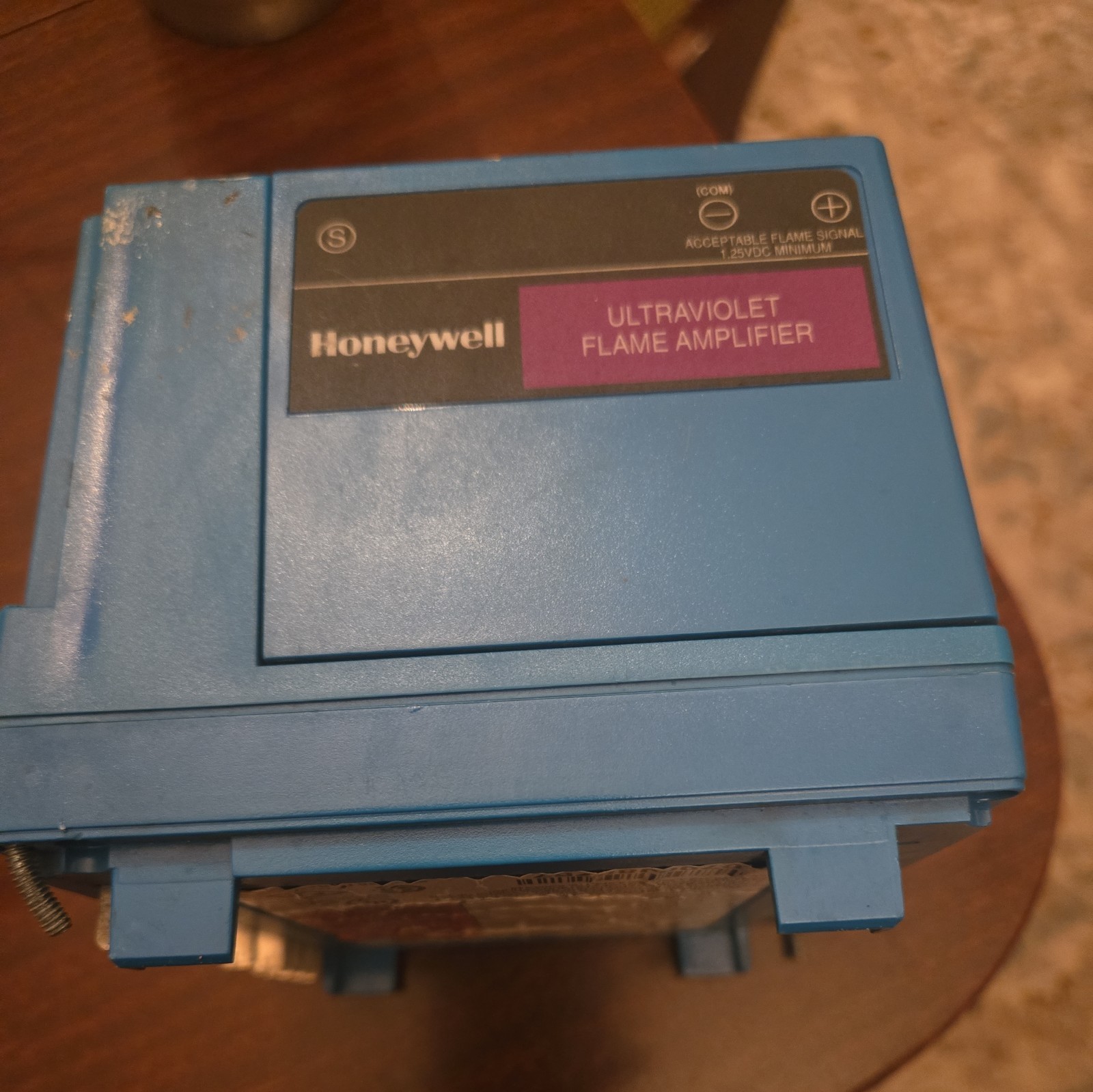 Honeywell Burner Control RM7890 A1015 0706J88757 Flame Amplifier “look below”!