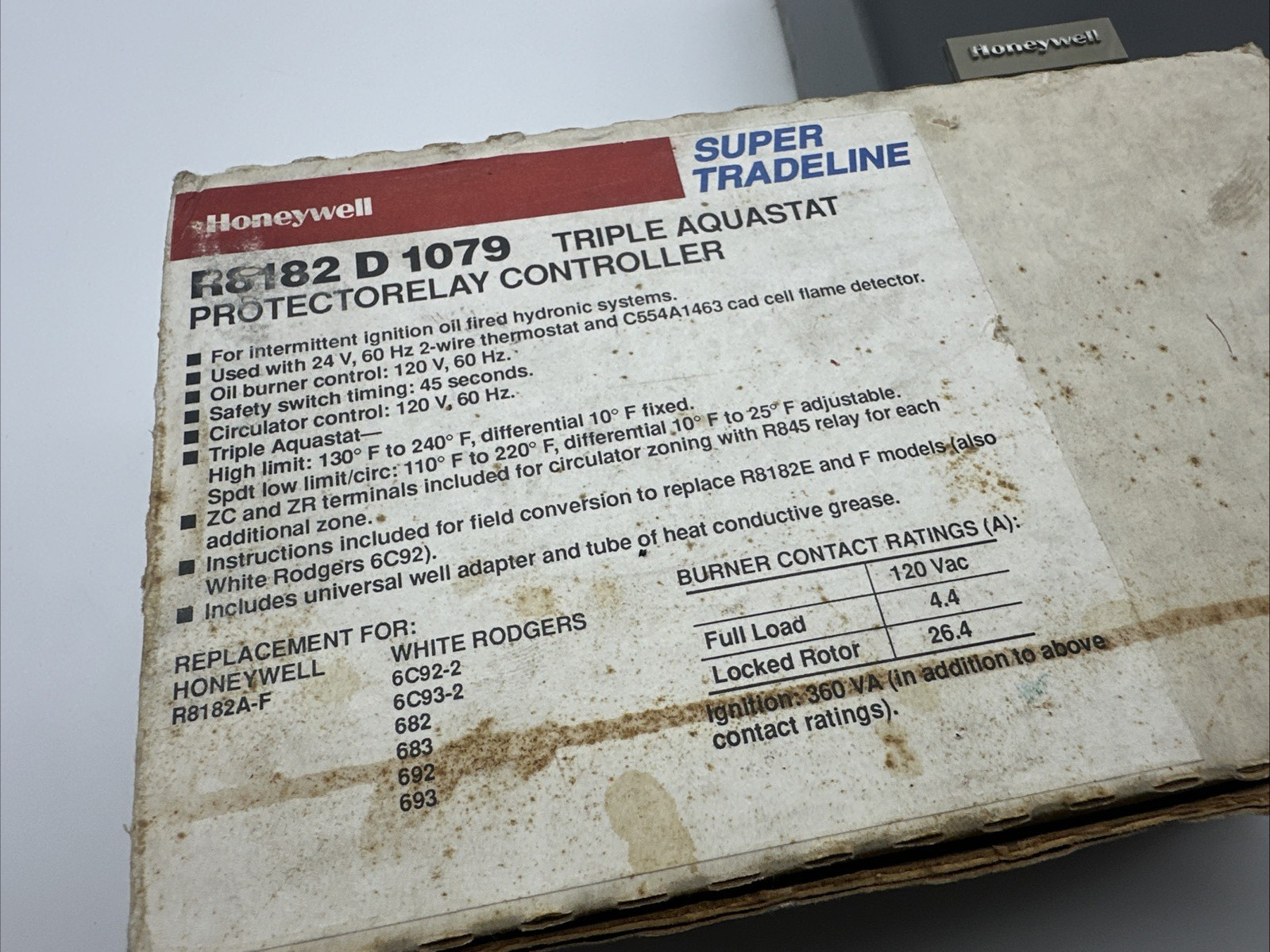 R8182D1079 Honeywell protectorelay control oil burner hydronic boiler UNTESTED