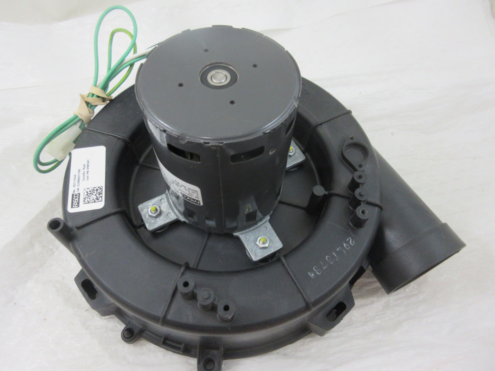 LENNOX 81M1601 FASCO 702111634 FURNACE INDUCER BLOWER