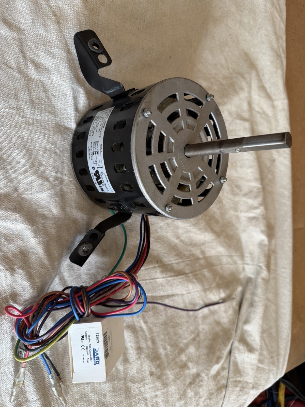 Nan-Feng Motor YY250-140806PH01-001 1/3 HP RPM 1075/3SPD 208/240V 24332