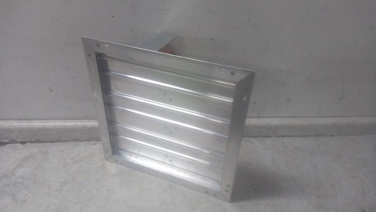 Dayton 4C560 17 In Rough Opening Length/Width 100/240V Motorized Control Damper