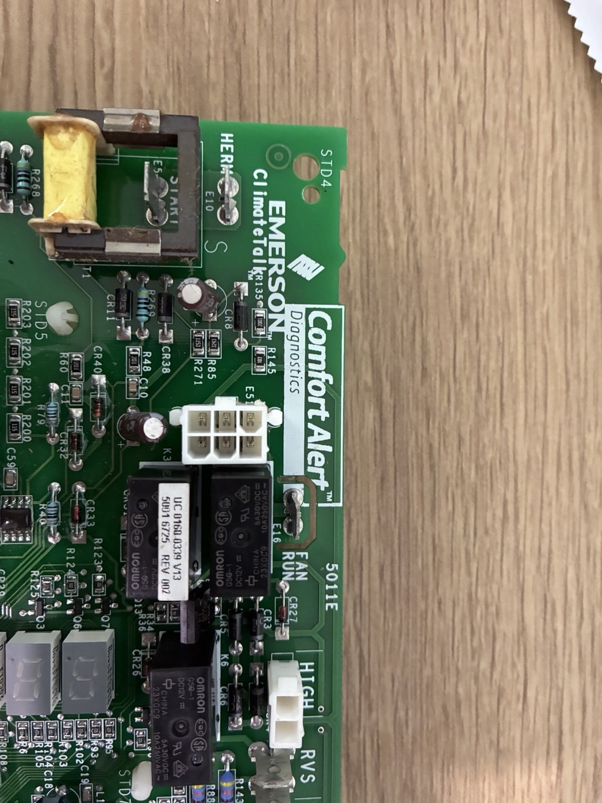 Emerson Comfort Alert 5011E HVAC Control Board OEM Tested Working Used