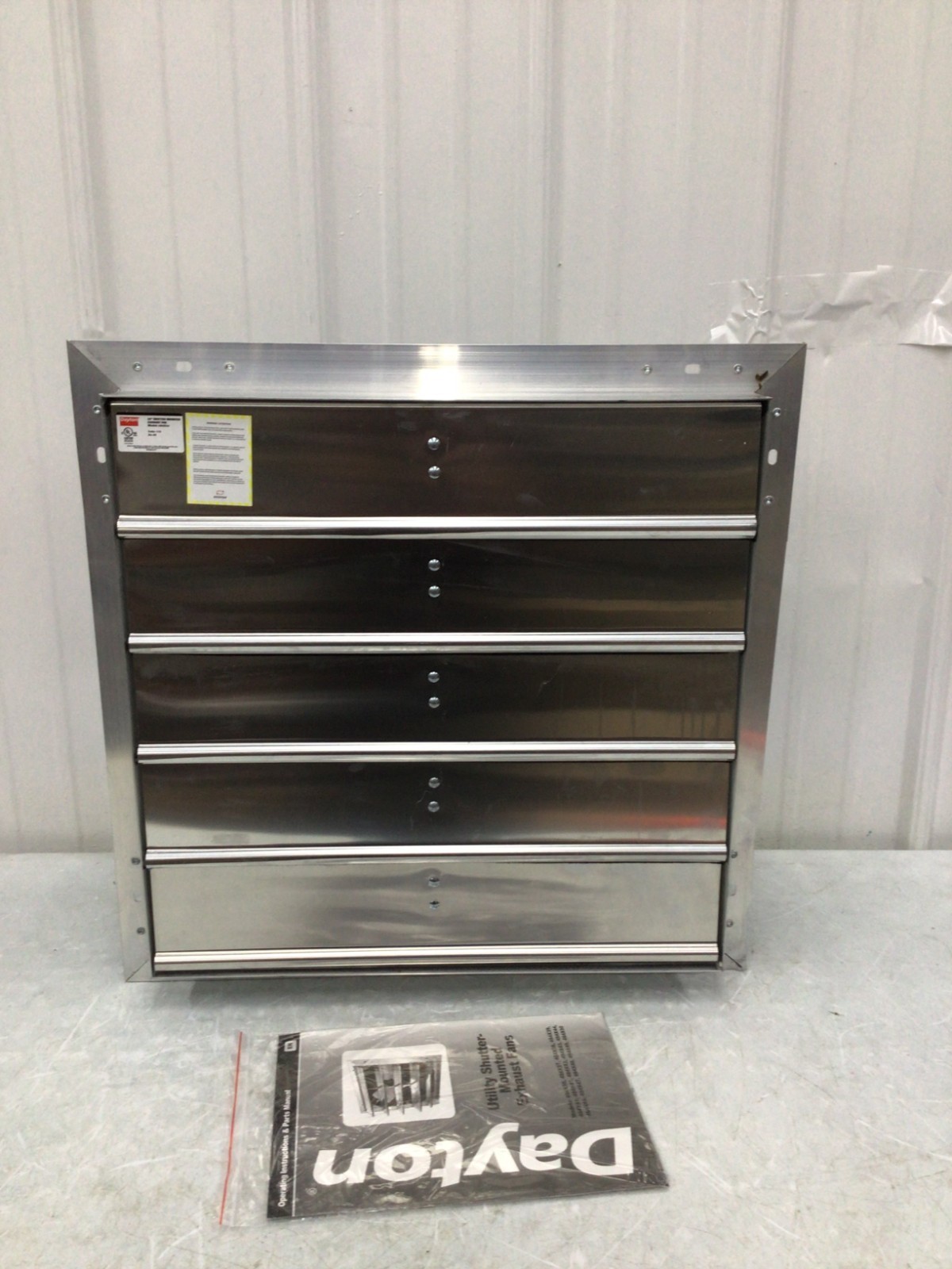 DAYTON – 484X44 Shutter Mount Exhaust Fan 20 in Blade 1/3 hp 1 ph
