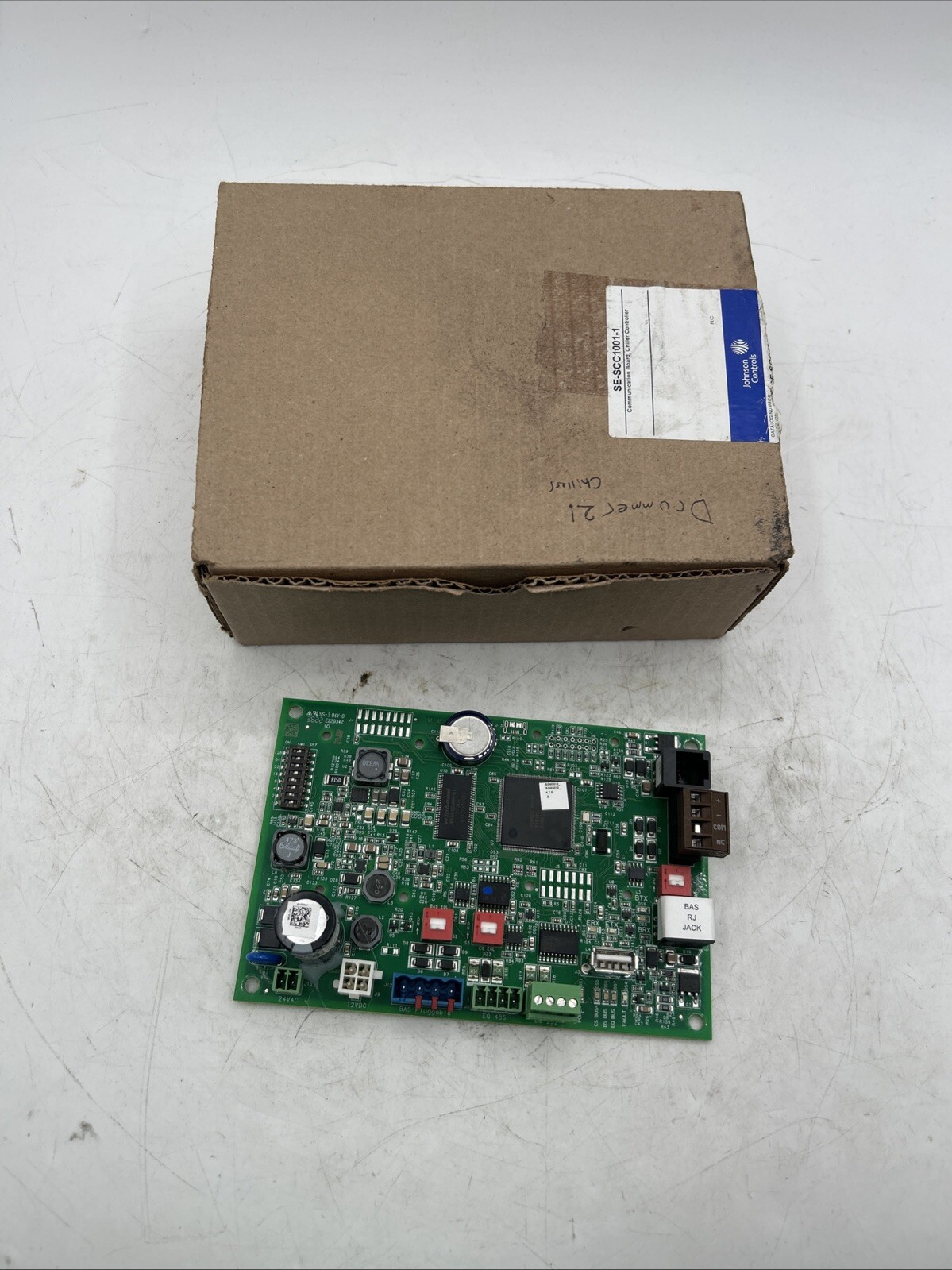 JOHNSON CONTROLS Smart Chiller Controller SE-SCC1001-1 E229342 30 Days Warranty