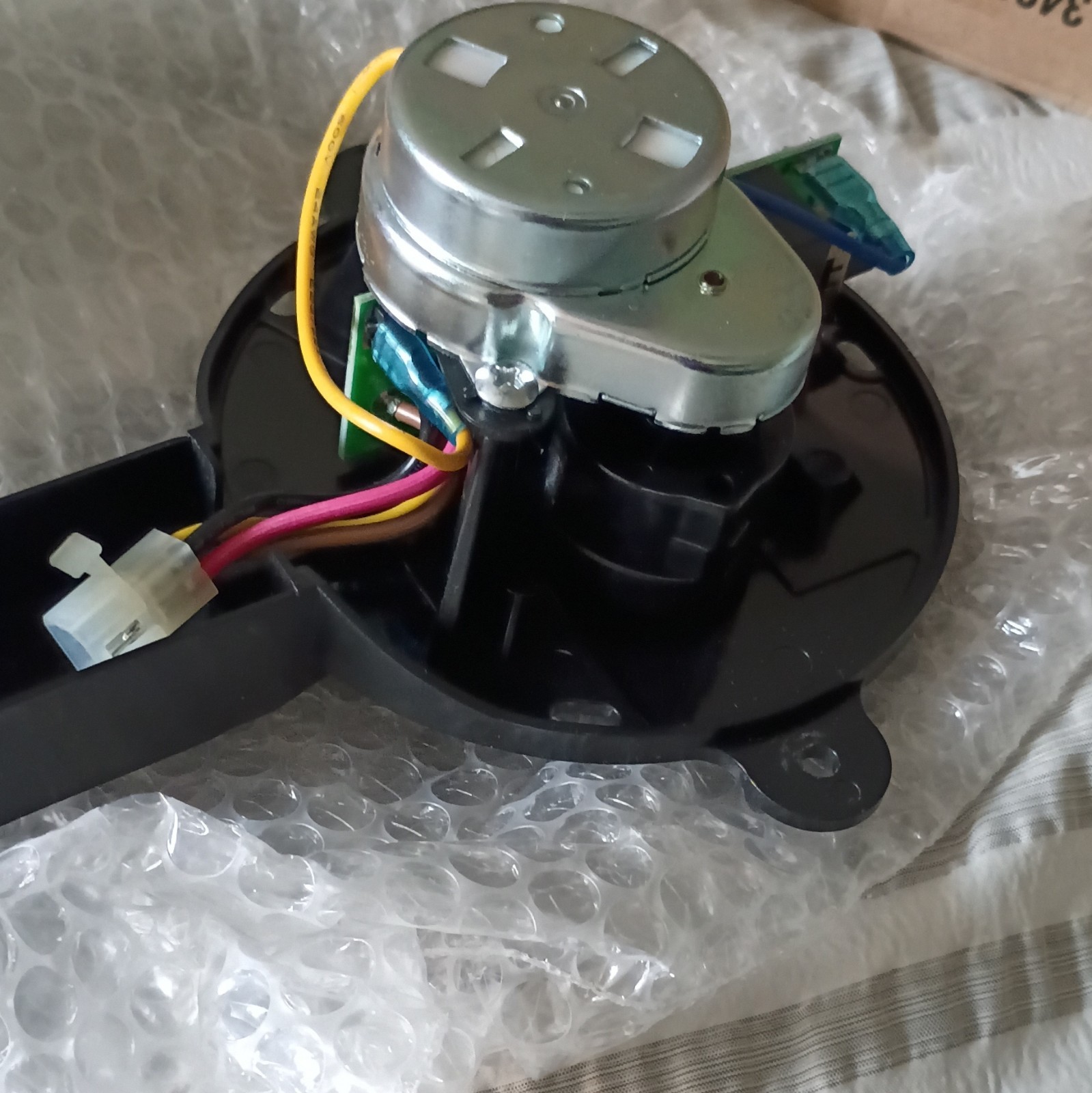 24 VAC HVAC Damper Actuator GVD-RMA PL, Corded Electric, Plastic/Metal