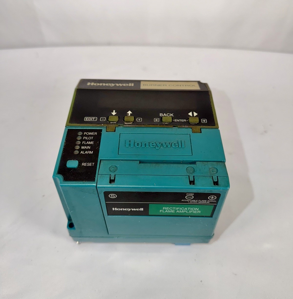 HONEYWELL RM7897C1000 BURNER CONTROL RM7879 C 1000
