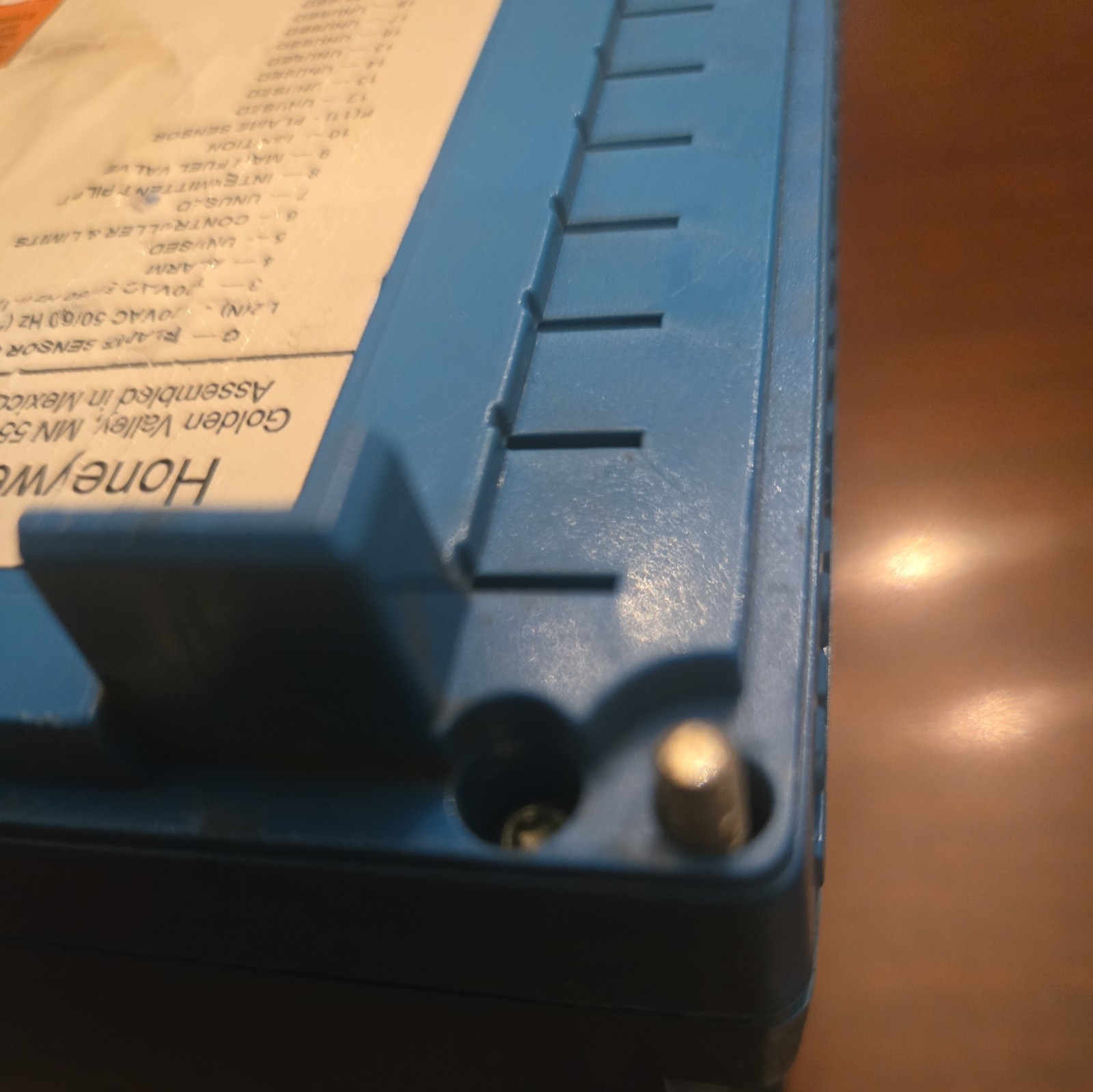 Honeywell Burner Control RM7890 A1015 0706J88757 Flame Amplifier “look below”!